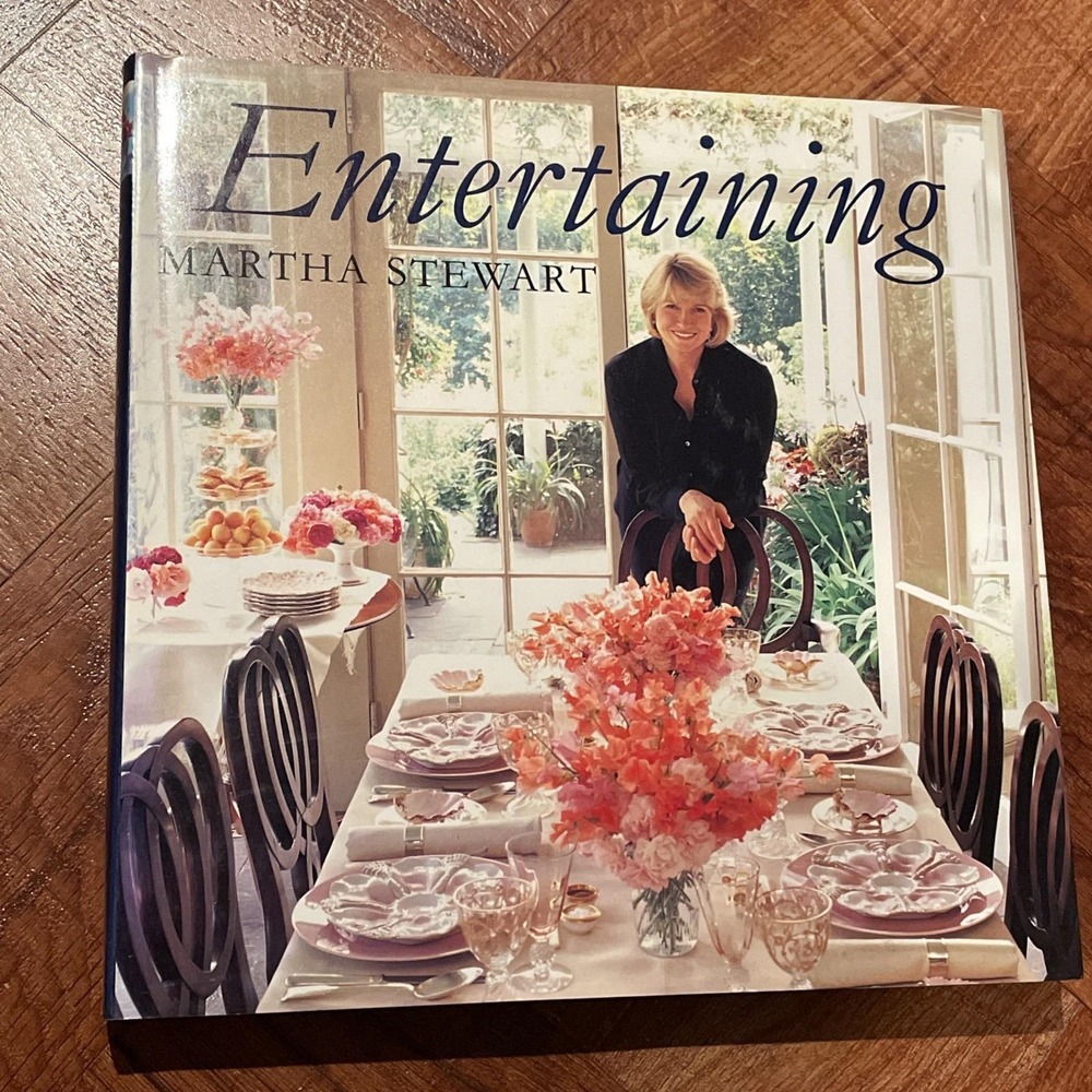 Entertaining Martha Stewart Book 1998 1st BCE Hardcover Cookbook